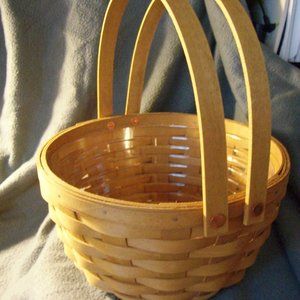 Longaberger Round Potluck Basket never used!